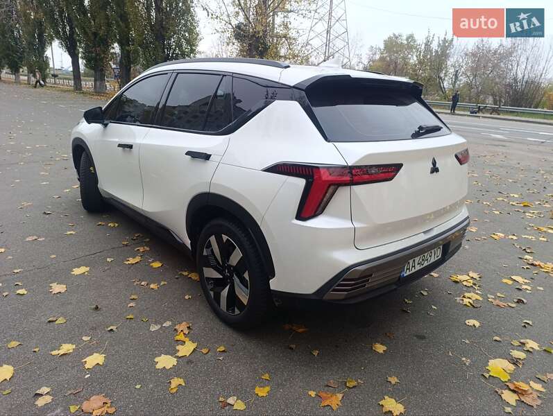 Позашляховик / Кросовер Mitsubishi Airtrek 2022 в Києві фото 7 Позашляховик / Кросовер Mitsubishi Airtrek 2022 в Києві