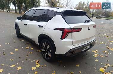 Внедорожник / Кроссовер Mitsubishi Airtrek 2022 в 
