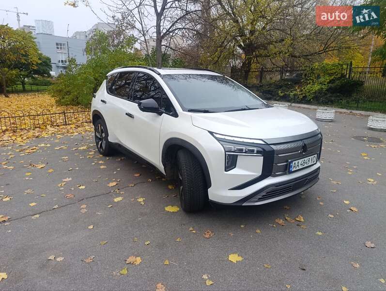 Позашляховик / Кросовер Mitsubishi Airtrek 2022 в Києві фото 11 Позашляховик / Кросовер Mitsubishi Airtrek 2022 в Києві