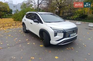 Внедорожник / Кроссовер Mitsubishi Airtrek 2022 в 