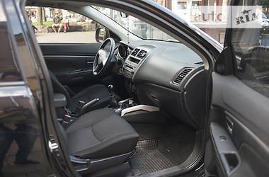 Внедорожник / Кроссовер Mitsubishi ASX 2011 в 