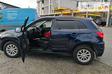 Позашляховик / Кросовер Mitsubishi ASX 2010 в 