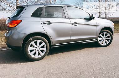 Внедорожник / Кроссовер Mitsubishi ASX 2014 в 