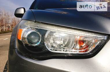 Внедорожник / Кроссовер Mitsubishi ASX 2014 в 