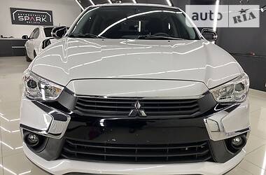 Позашляховик / Кросовер Mitsubishi ASX 2017 в 