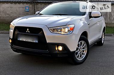 Позашляховик / Кросовер Mitsubishi ASX 2010 в 