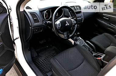 Позашляховик / Кросовер Mitsubishi ASX 2010 в 
