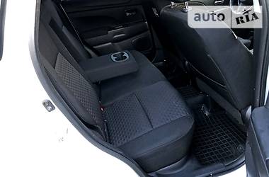 Позашляховик / Кросовер Mitsubishi ASX 2010 в 