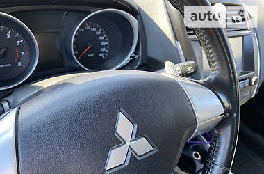 Позашляховик / Кросовер Mitsubishi ASX 2010 в 