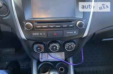 Позашляховик / Кросовер Mitsubishi ASX 2010 в 