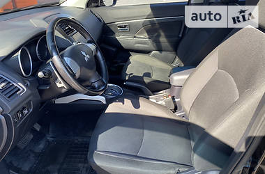 Позашляховик / Кросовер Mitsubishi ASX 2010 в 