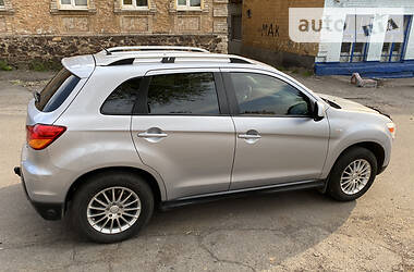 Мінівен Mitsubishi ASX 2011 в 