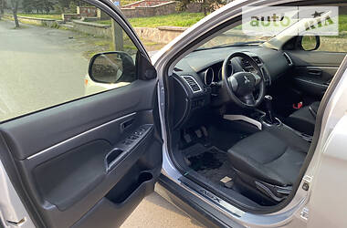 Мінівен Mitsubishi ASX 2011 в 