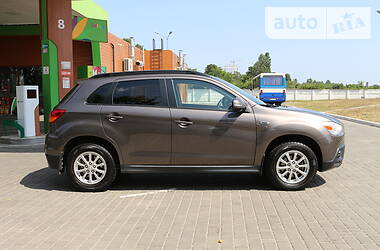 Позашляховик / Кросовер Mitsubishi ASX 2010 в 