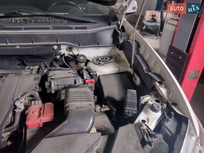 Внедорожник / Кроссовер Mitsubishi ASX 2015 в Ивано-Франковске фото 11 Внедорожник / Кроссовер Mitsubishi ASX 2015 в Ивано-Франковске