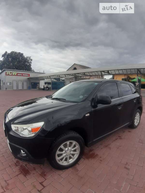 Внедорожник / Кроссовер Mitsubishi ASX 2012 в Ровно