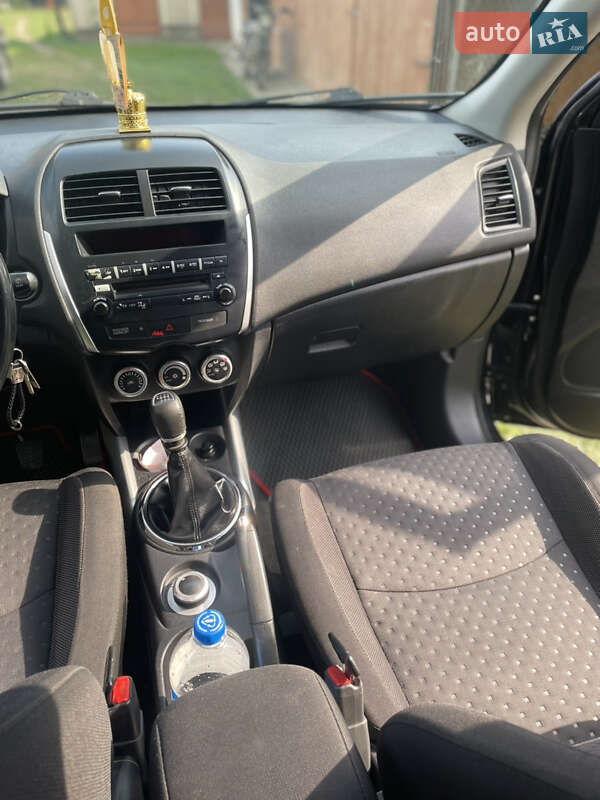 Внедорожник / Кроссовер Mitsubishi ASX 2010 в Косове