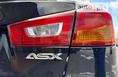 Позашляховик / Кросовер Mitsubishi ASX 2011 в 