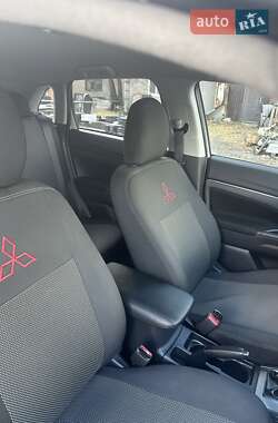 Внедорожник / Кроссовер Mitsubishi ASX 2020 в 