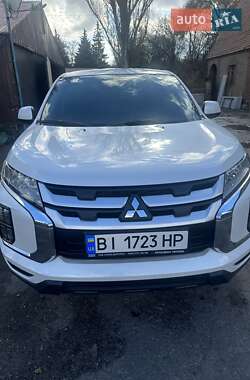 Внедорожник / Кроссовер Mitsubishi ASX 2020 в 
