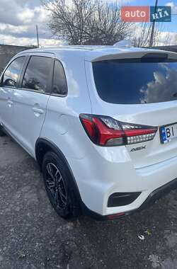 Внедорожник / Кроссовер Mitsubishi ASX 2020 в 