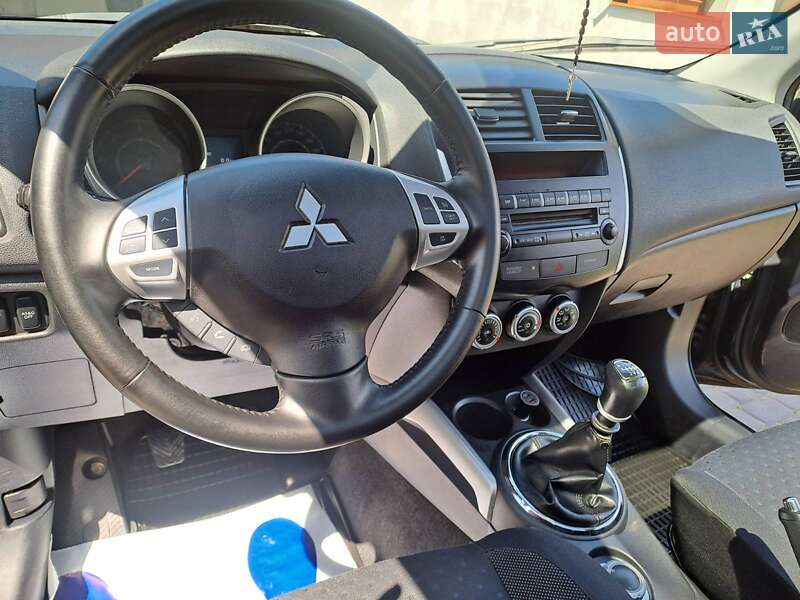 Внедорожник / Кроссовер Mitsubishi ASX 2010 в Коломые