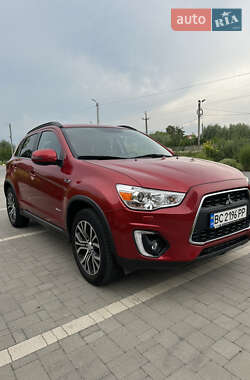 Внедорожник / Кроссовер Mitsubishi ASX 2015 в 