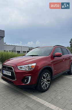 Внедорожник / Кроссовер Mitsubishi ASX 2015 в 