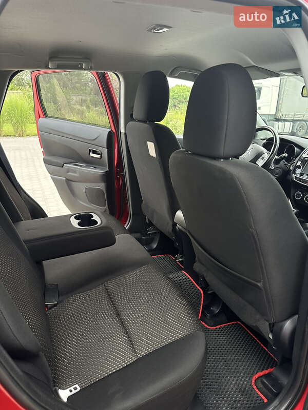 Позашляховик / Кросовер Mitsubishi ASX 2015 в Львові фото 18 Позашляховик / Кросовер Mitsubishi ASX 2015 в Львові