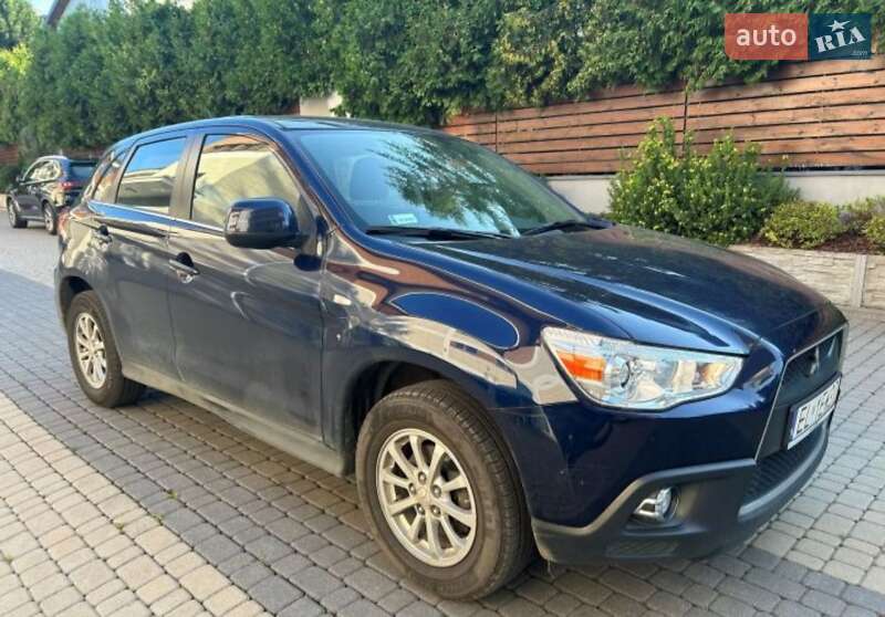 Внедорожник / Кроссовер Mitsubishi ASX 2010 в Киеве