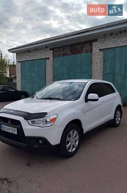 Внедорожник / Кроссовер Mitsubishi ASX 2012 в 