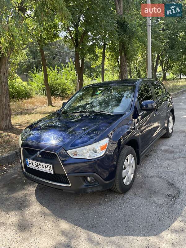 Позашляховик / Кросовер Mitsubishi ASX 2010 в Харкові