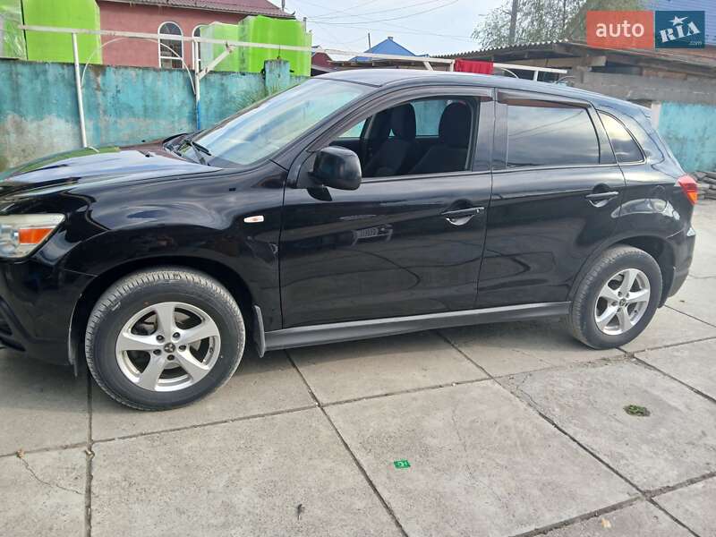 Внедорожник / Кроссовер Mitsubishi ASX 2011 в Ужгороде