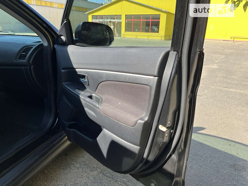 Внедорожник / Кроссовер Mitsubishi ASX 2010 в Кропивницком