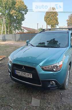 Внедорожник / Кроссовер Mitsubishi ASX 2010 в Коростене