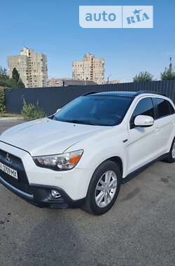 Позашляховик / Кросовер Mitsubishi ASX 2010 в Києві