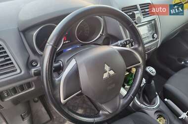 Внедорожник / Кроссовер Mitsubishi ASX 2013 в 