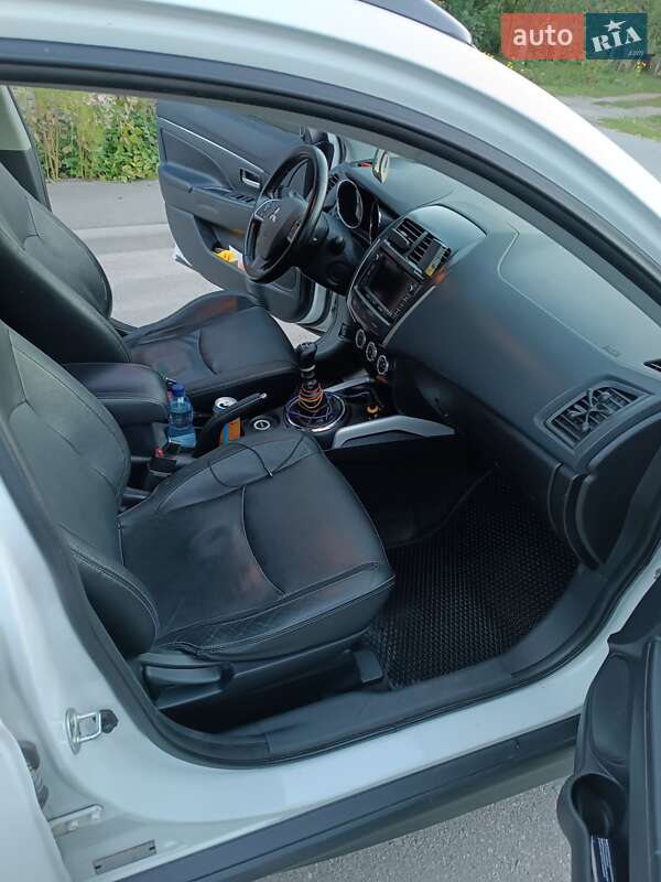 Позашляховик / Кросовер Mitsubishi ASX 2012 в Шепетівці фото 9 Позашляховик / Кросовер Mitsubishi ASX 2012 в Шепетівці