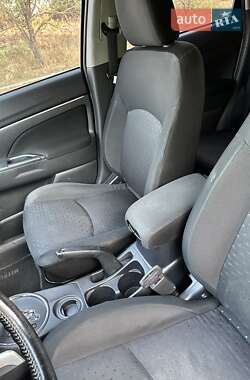 Внедорожник / Кроссовер Mitsubishi ASX 2012 в 