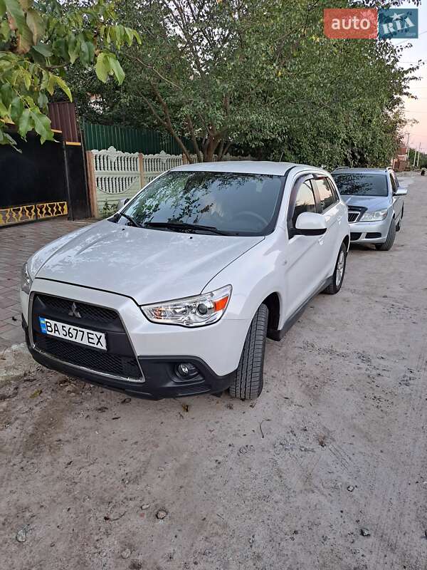 Mitsubishi ASX 2011