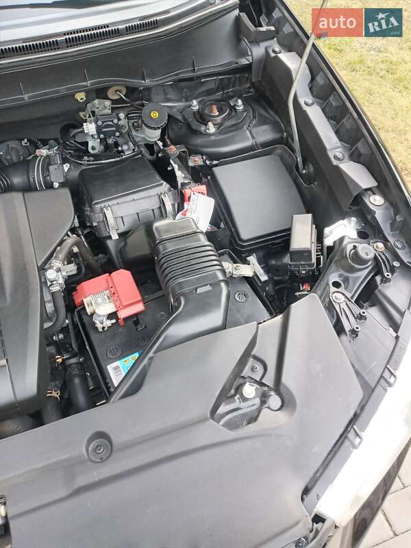 Внедорожник / Кроссовер Mitsubishi ASX 2010 в Буче
