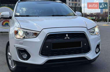 Внедорожник / Кроссовер Mitsubishi ASX 2013 в 