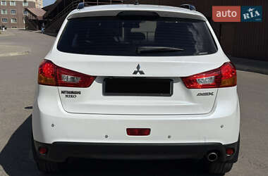 Внедорожник / Кроссовер Mitsubishi ASX 2013 в 