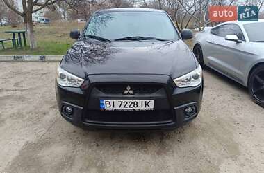 Внедорожник / Кроссовер Mitsubishi ASX 2010 в 