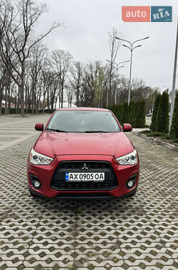 Внедорожник / Кроссовер Mitsubishi ASX 2014 в 