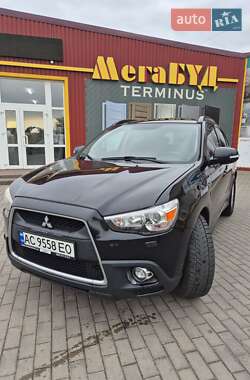Внедорожник / Кроссовер Mitsubishi ASX 2010 в 