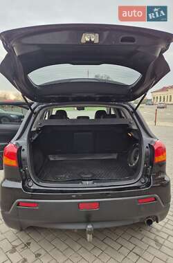 Внедорожник / Кроссовер Mitsubishi ASX 2010 в 