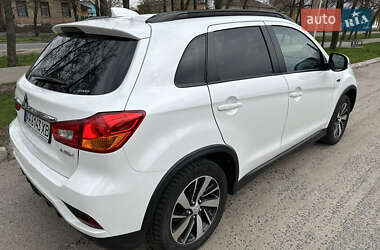 Внедорожник / Кроссовер Mitsubishi ASX 2018 в 