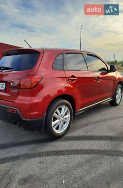 Внедорожник / Кроссовер Mitsubishi ASX 2011 в 