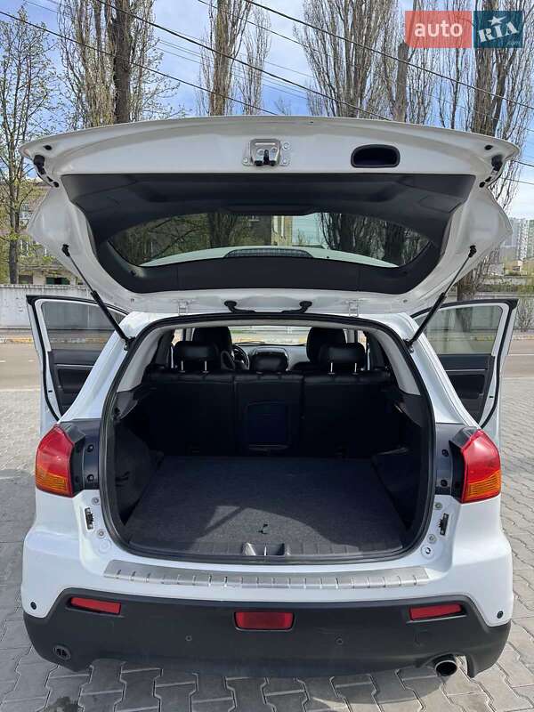 Внедорожник / Кроссовер Mitsubishi ASX 2012 в Киеве